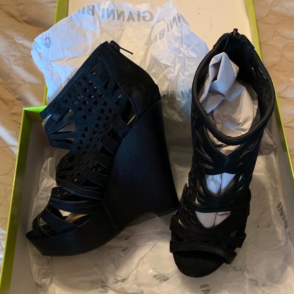 Gianni Bini Wedge